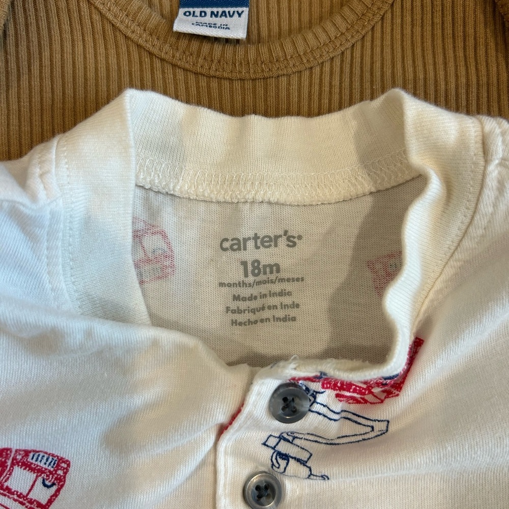 Baby Boy Bundle of 5 Onesies..Carter’s, Jumping Beans, Old Navy Size 12-18 Mos - Picture 5 of 5